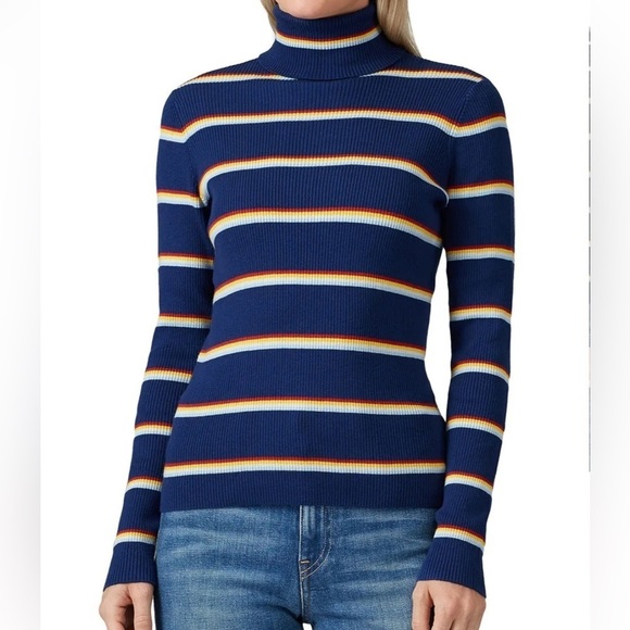 ⭐️WRANGLER Striped Ribbed Turtleneck Top - Picture 1 of 5